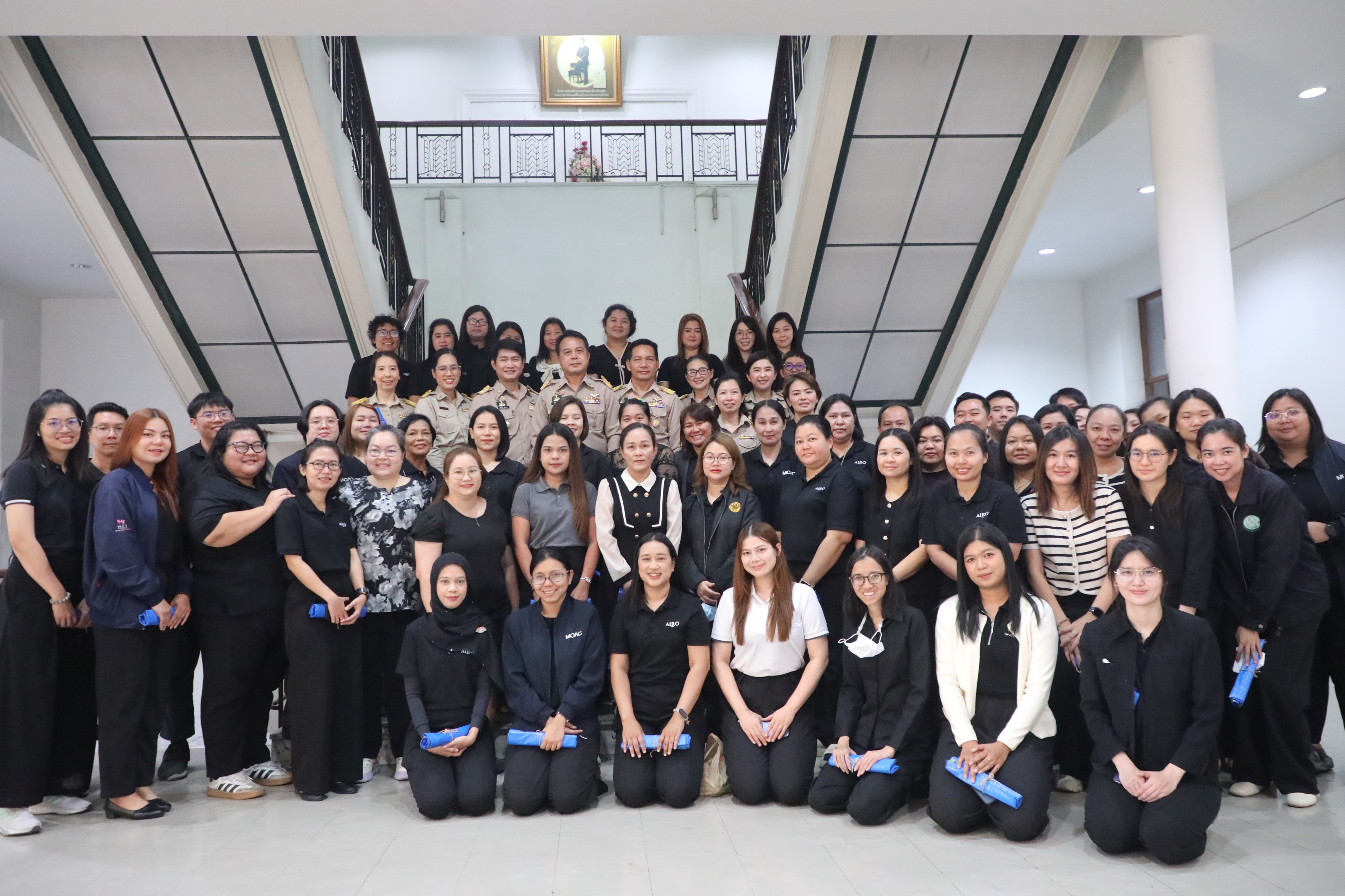 title - ส.ป.ก. ร่วมกัน สวัสดีปีใหม่ ผู้บริหารสำนักงานการปฏิรูปที่ดินเพื่อเกษตรกรรม พร้อมรับพรต้อนรับปีใหม่ 2569